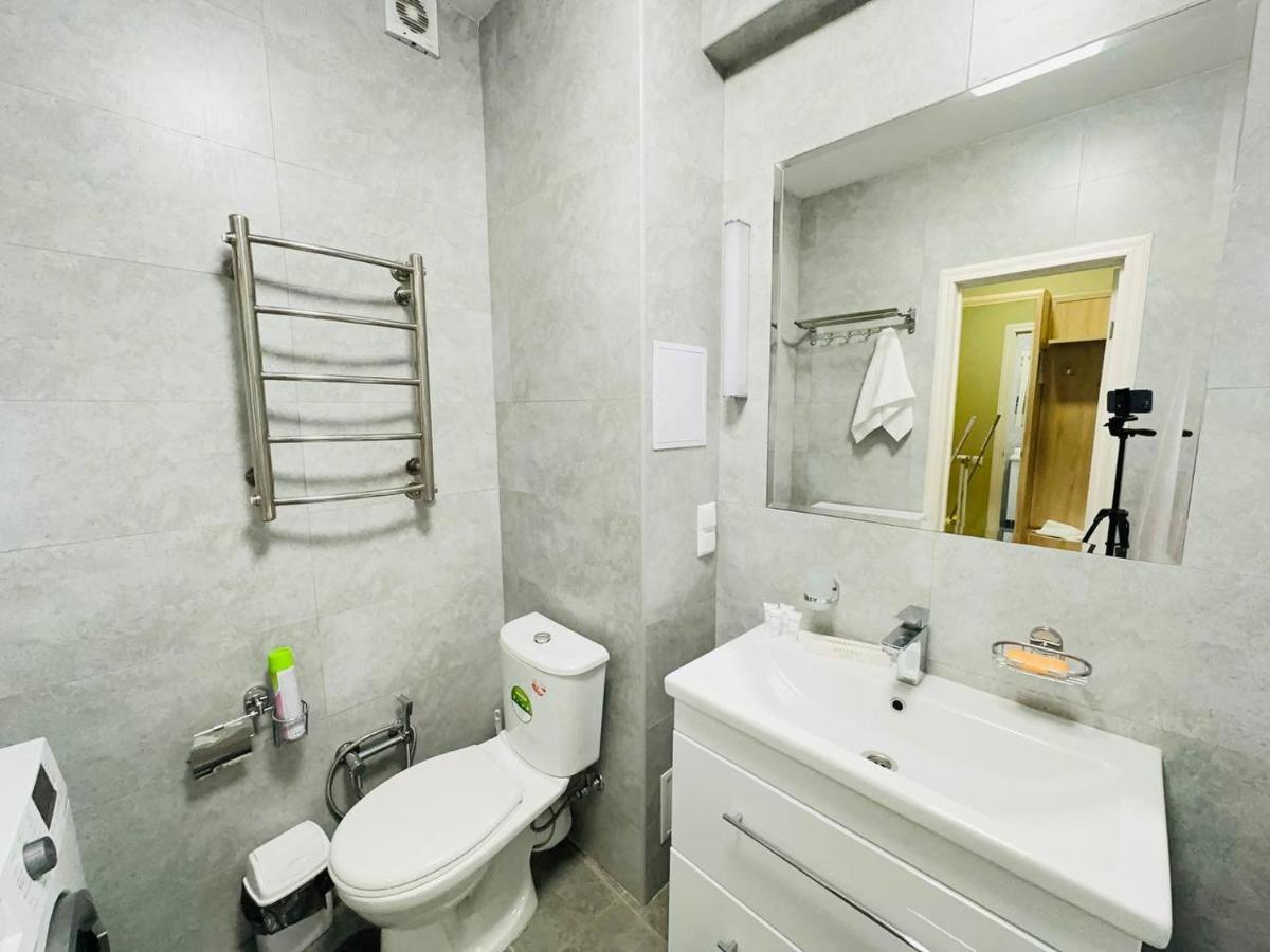 Central Park In The City Center Apartment Almaty Exterior photo